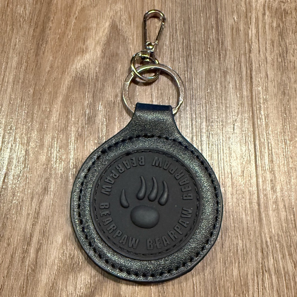 Bearpaw Black Keychain